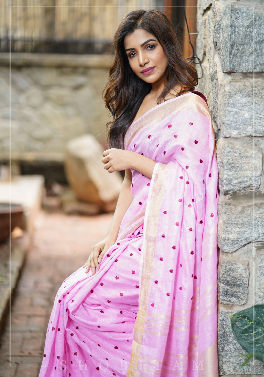 Loving Hearts Embroidered Pink Linen Saree