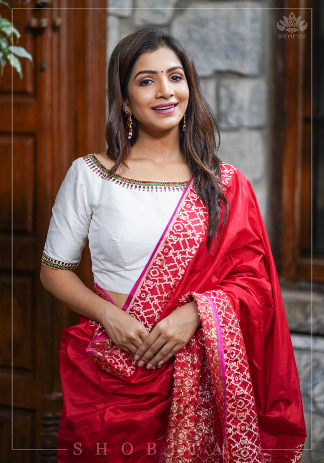 Grand Banarasi Silk Saree with Trellis Pattern Border in Red | SILK MARK CERTIFIED