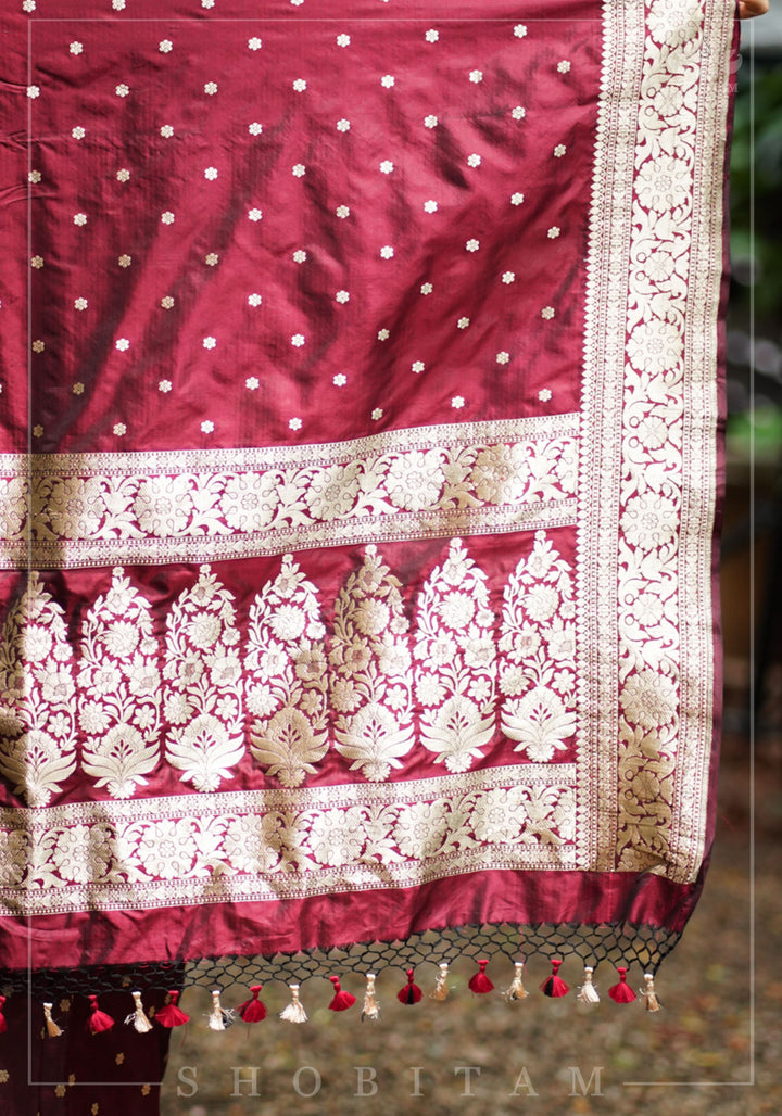 Exquisite Celebrity Banarasi Katan Silk Saree in Garnet with Chunri Buttis and resplendant pallu | SILK MARK CERTIFIED