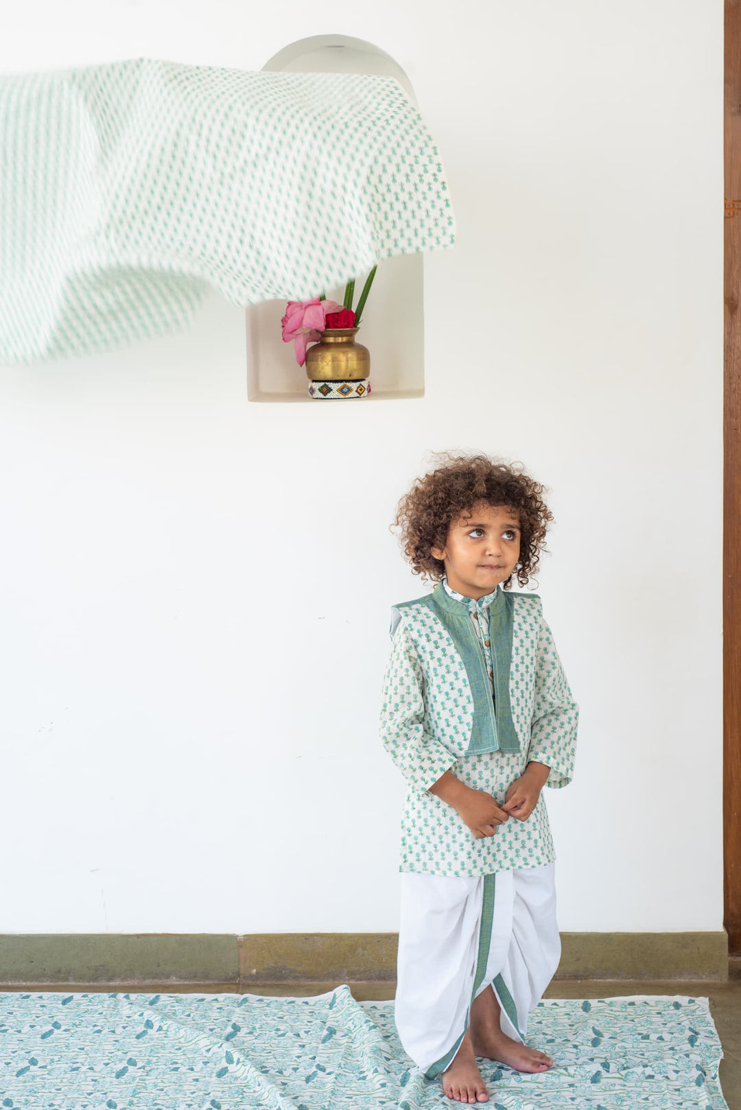 Bloom Buti Kurta Set | SHOBITAM