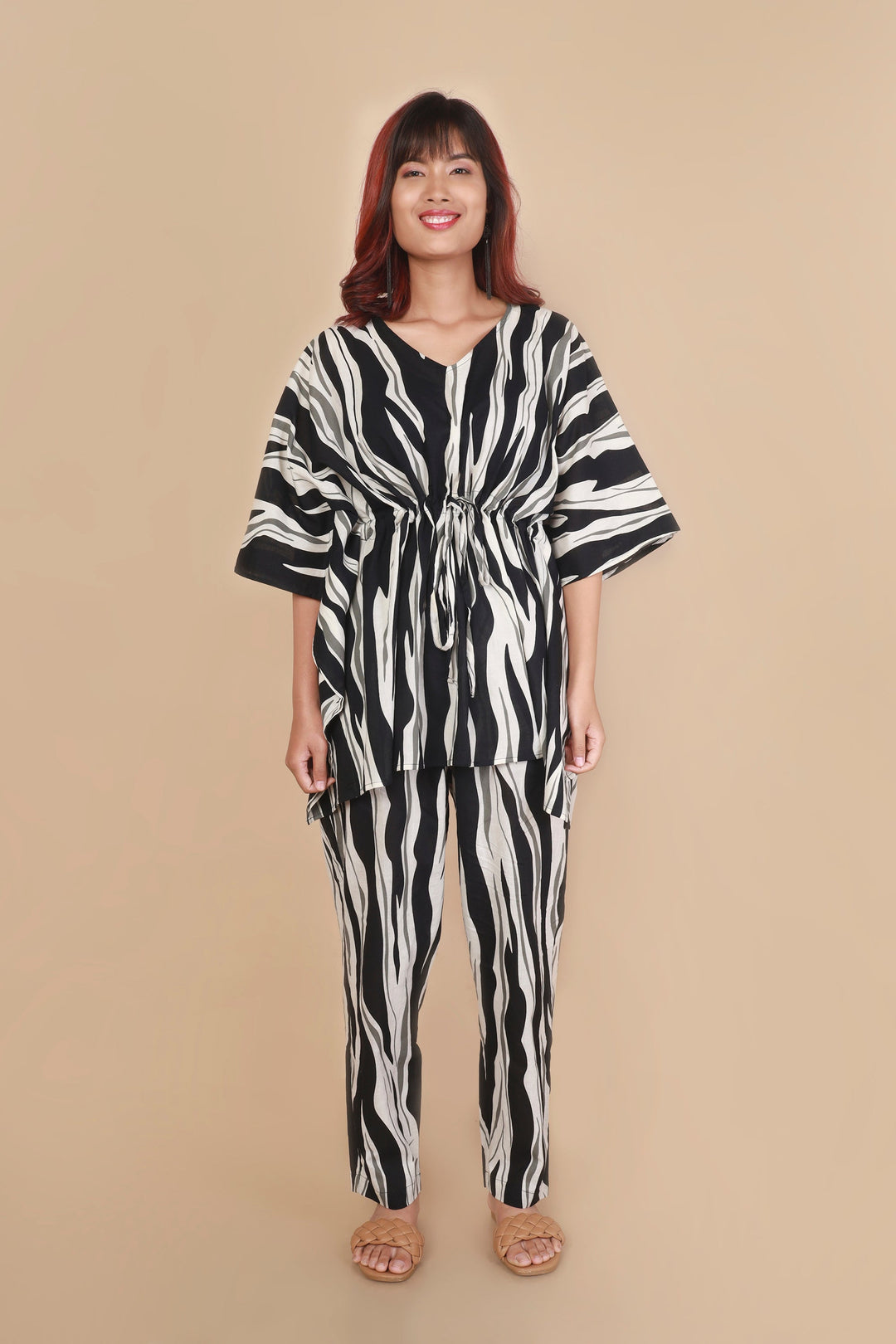Black & White Souk Abstract Print Cotton Kaftan Set | SHOBITAM