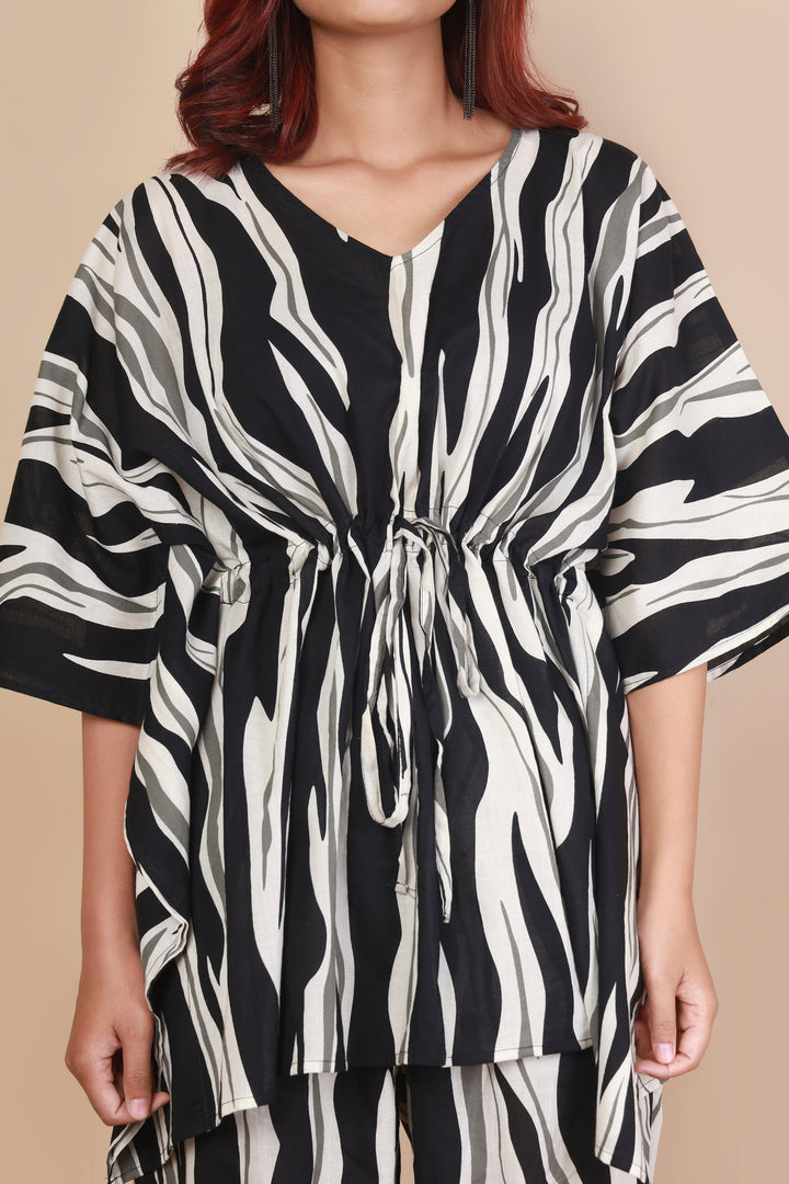 Black & White Souk Abstract Print Cotton Kaftan Set | SHOBITAM