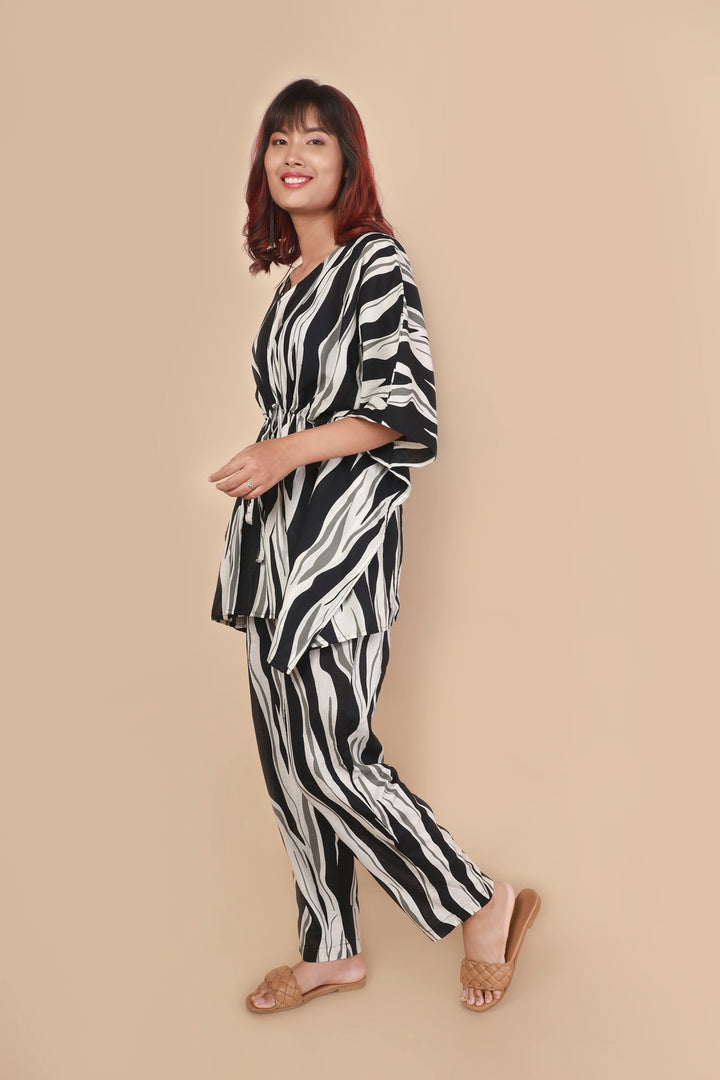 Black & White Souk Abstract Print Cotton Kaftan Set | SHOBITAM
