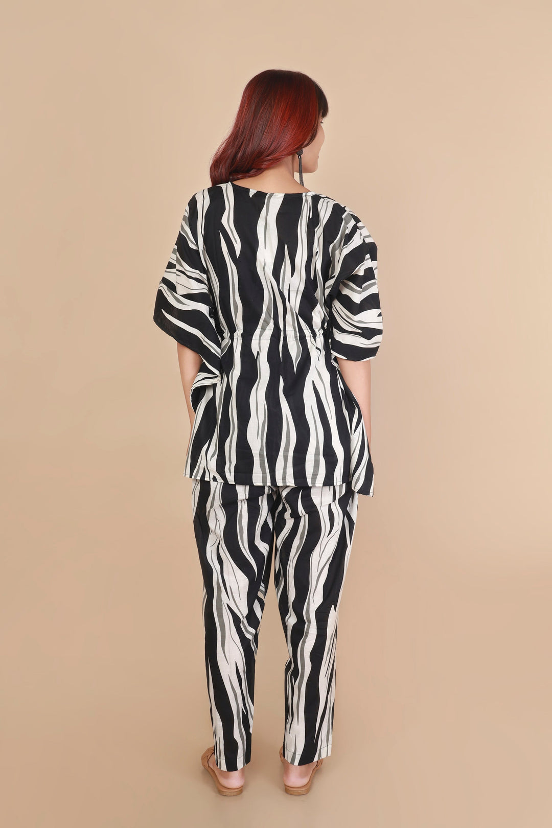 Black & White Souk Abstract Print Cotton Kaftan Set | SHOBITAM