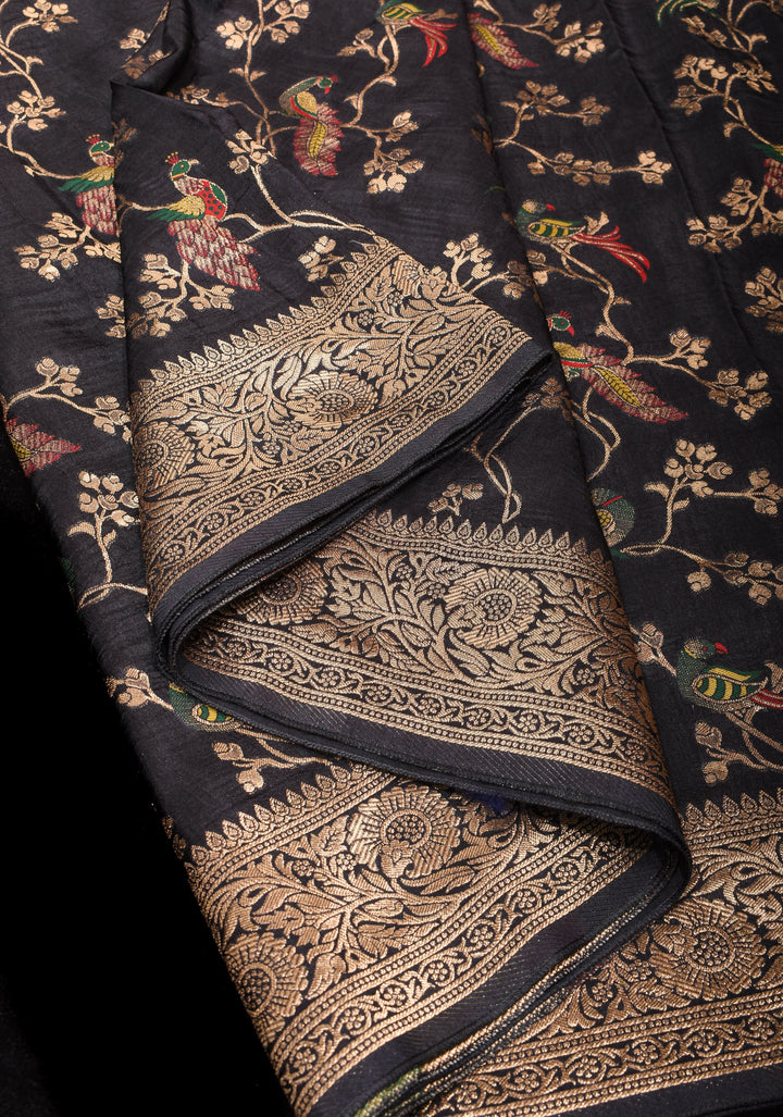 Exquisite Black Viscose Saree: Meenakari Shikagarh Jaal and Floral Zari Border
