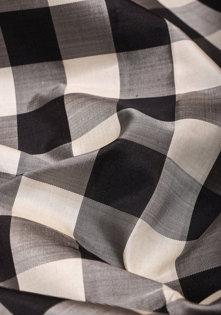 Stunning Korvai Weave Black And White Checks Pure Kanjivaram Silk Saree with Grand Pallu and Red Zari Border | SILK MARK CERTIFIED | SHOBITAM