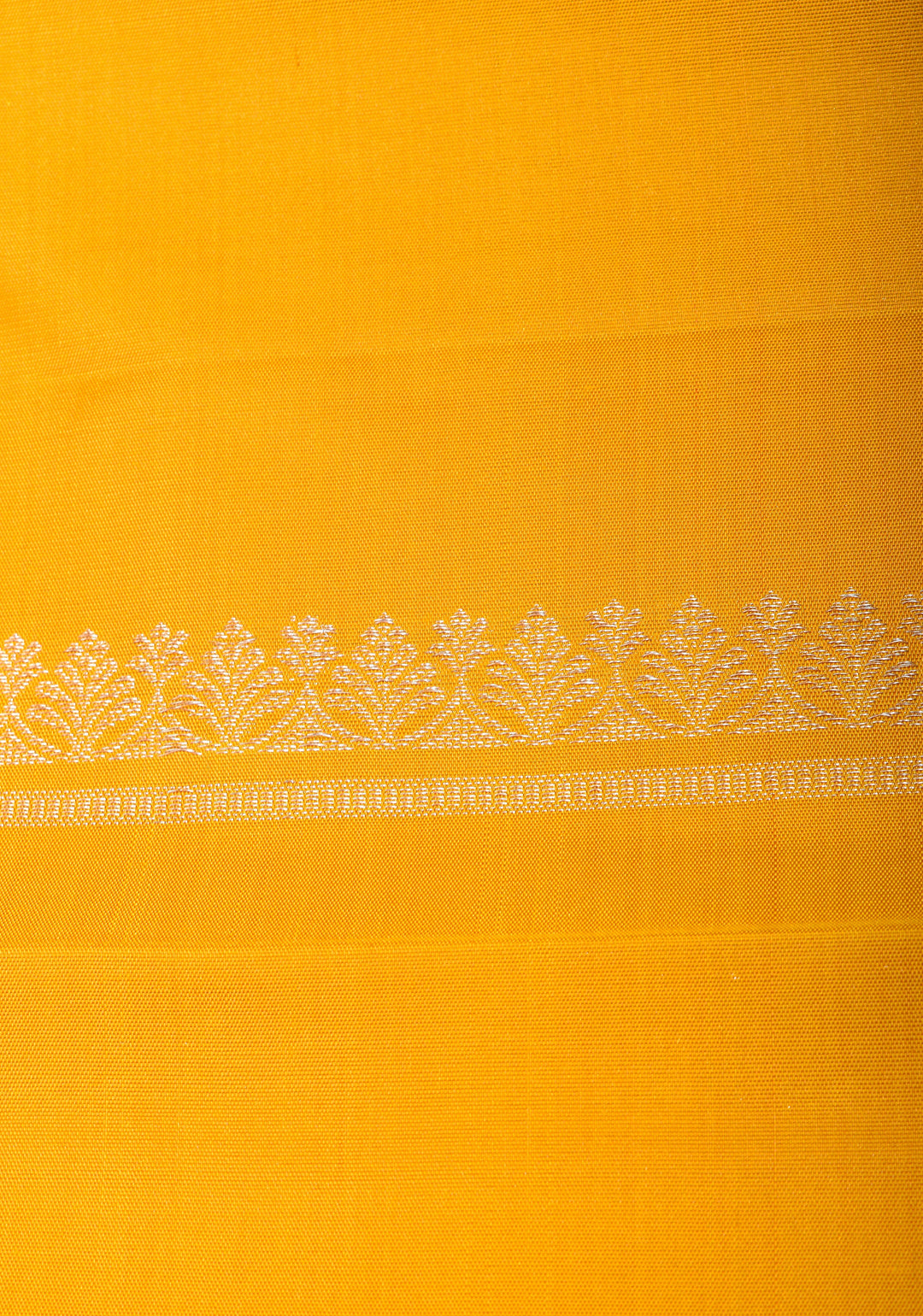 Borderless Magenta Kanjivaram Pure Silk Saree with Sona Rupa Stripes and Buttas and Contrast Yellow Pallu | SILK MARK CERTIFIED