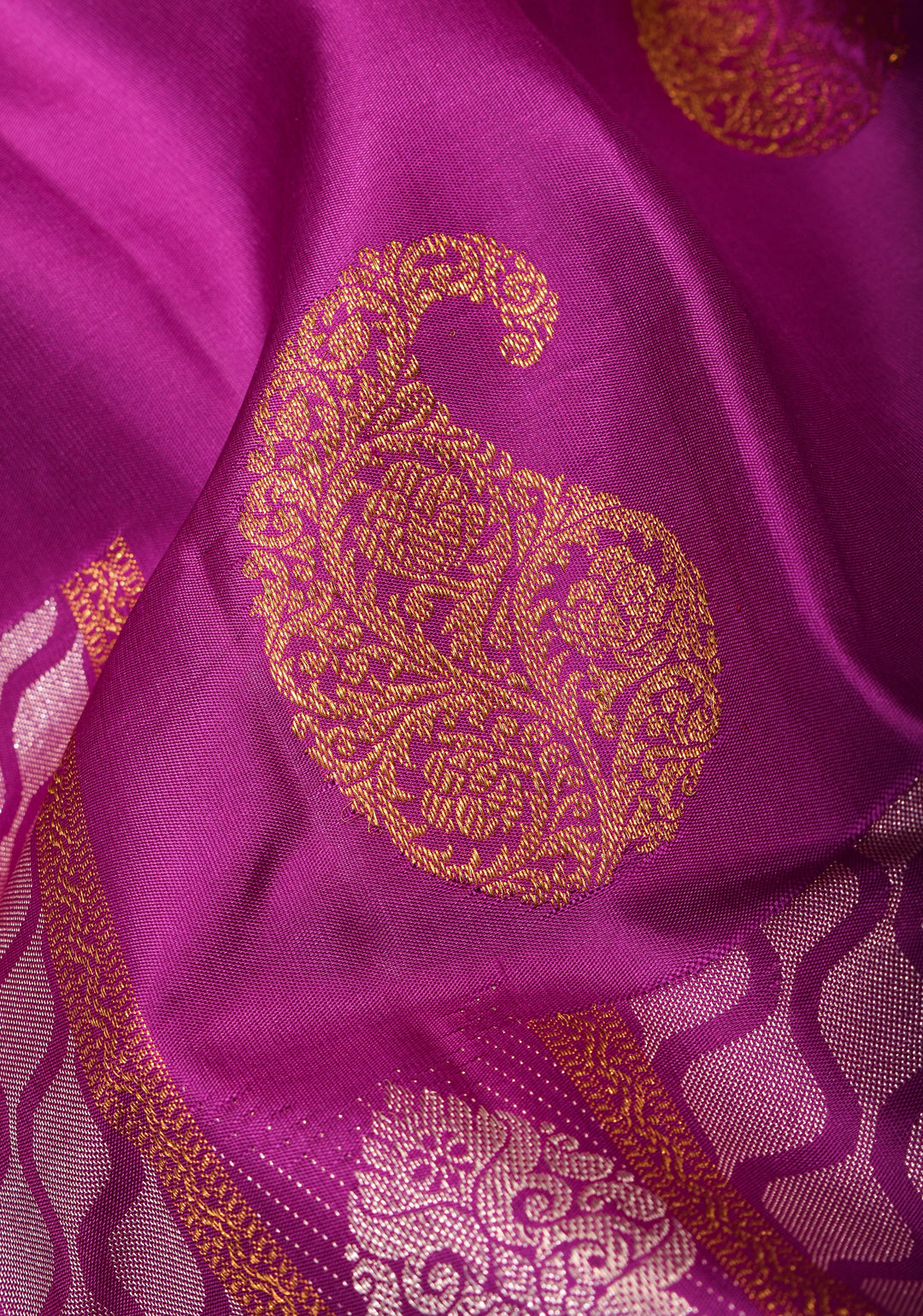 Borderless Magenta Kanjivaram Pure Silk Saree with Sona Rupa Stripes and Buttas and Contrast Yellow Pallu | SILK MARK CERTIFIED