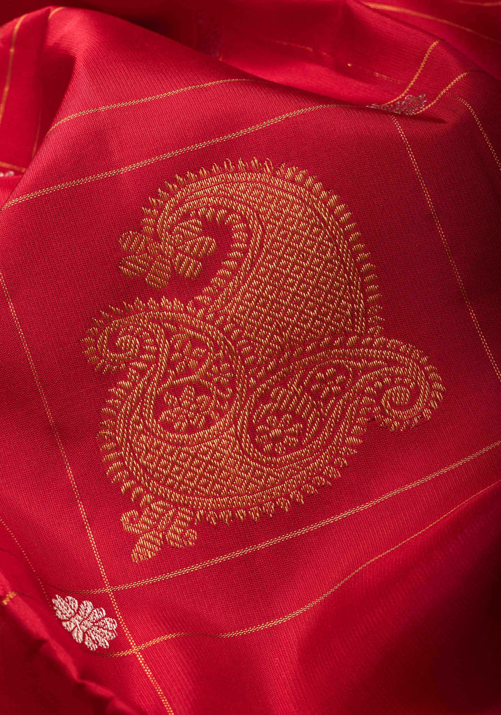 Red Borderless Pure Kanjivaram Silk Saree with Checks Pattern and Sona Rupa Motifs | SILK MARK CERTIFIED