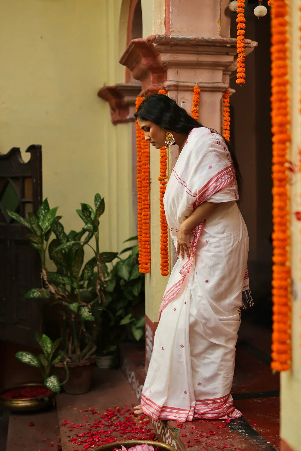 Handloom Laal Paar Pujo Saree | SHOBITAM