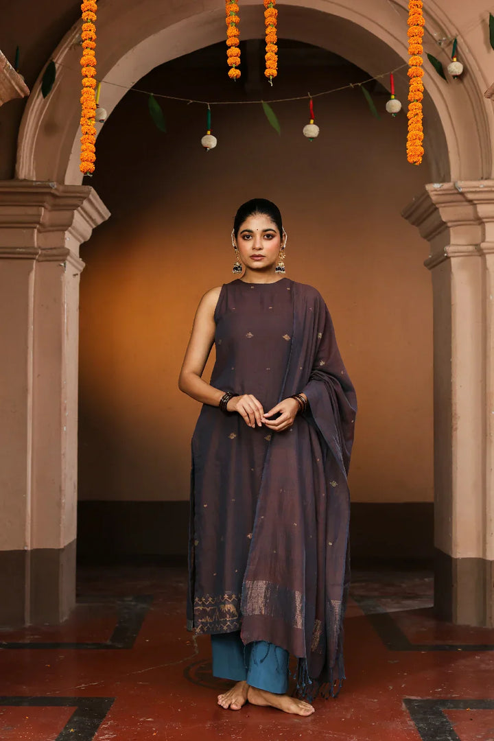 Handloom Coca Cola Pure Cotton Zari Jamdani Kurta Set With Dupatta