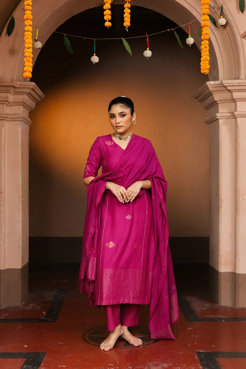 Handloom Rani Pink Pure cotton Zari Jamdani Kurta Set With Dupatta