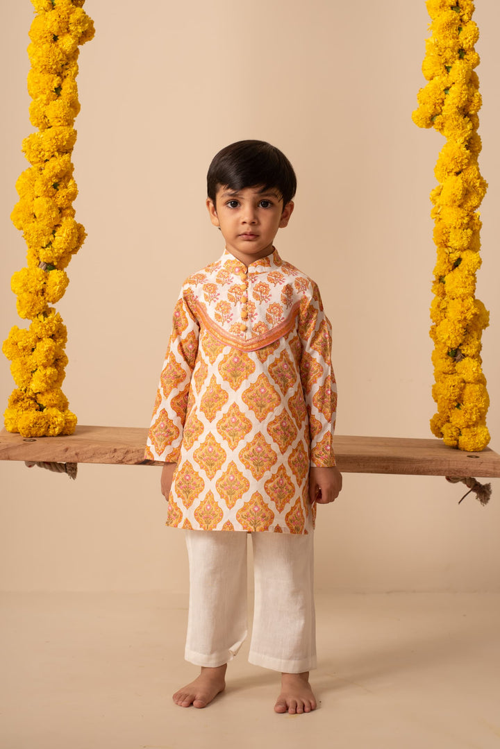 Chandan Kurta Set | SHOBITAM