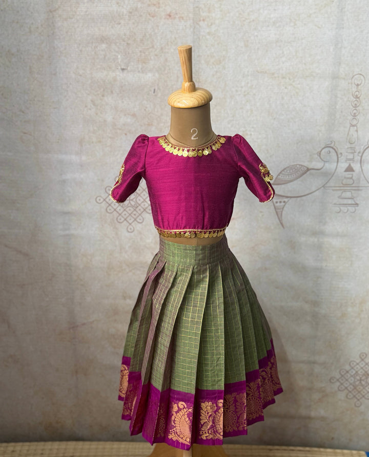 Aarna Crop top and skirt - Onam Edit Express | SHOBITAM