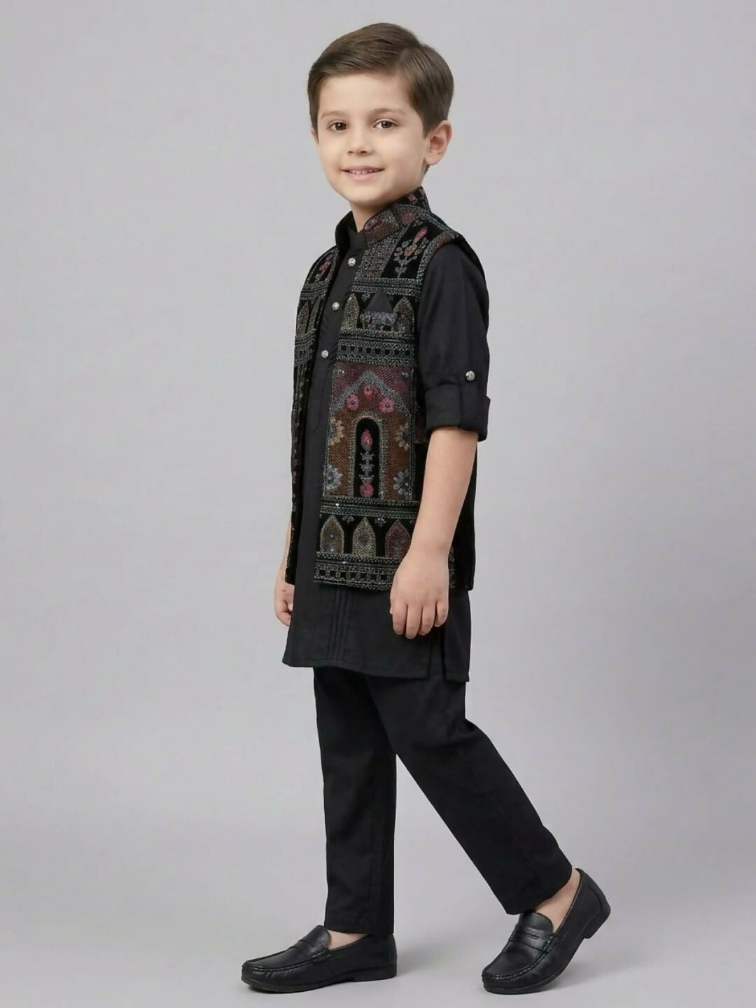 Boys Black Kurta Pajama Set with Printed Nehru Jacket | SHOBITAM