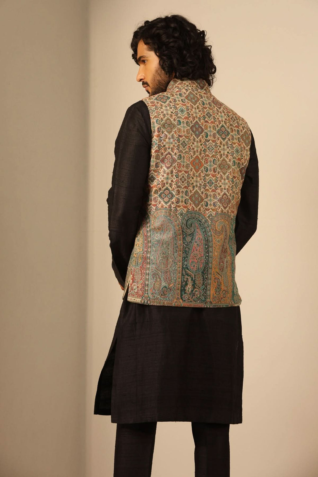 Viraj Fine Wool Silk Mens' Waist Coat/Bandi | SHOBITAM