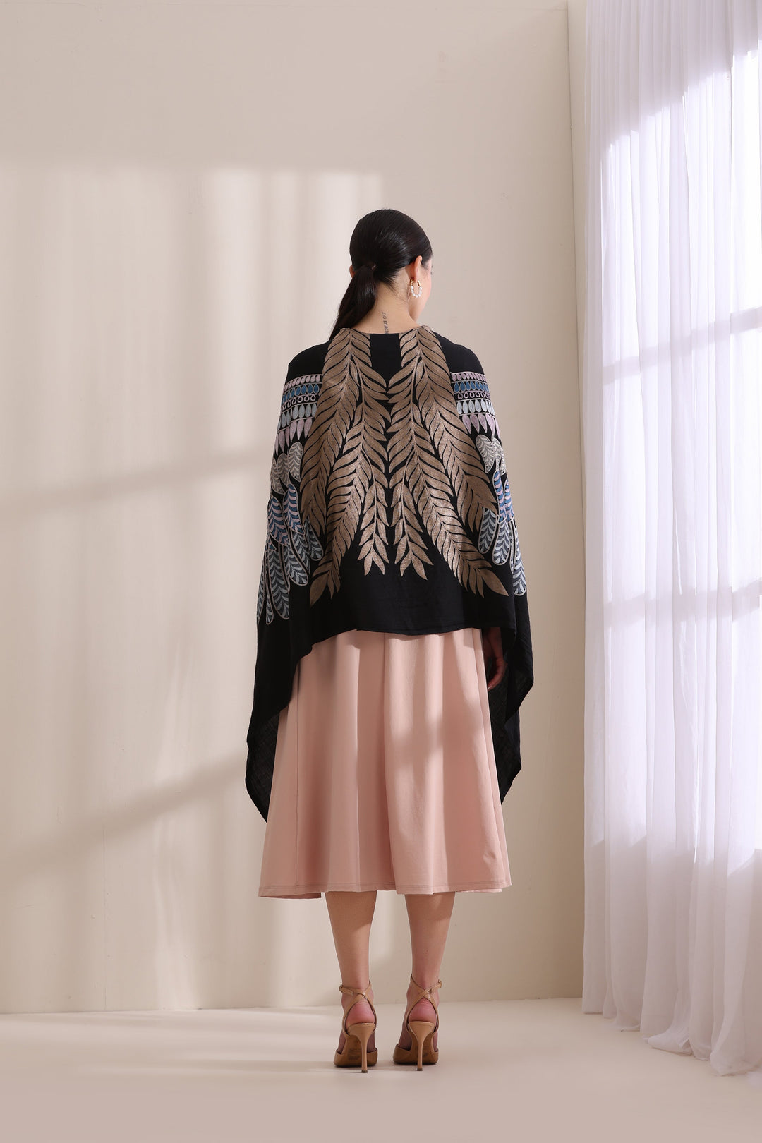 Birdie Feather embroidered cape, Cashmere Fine Wool in Black Blue
