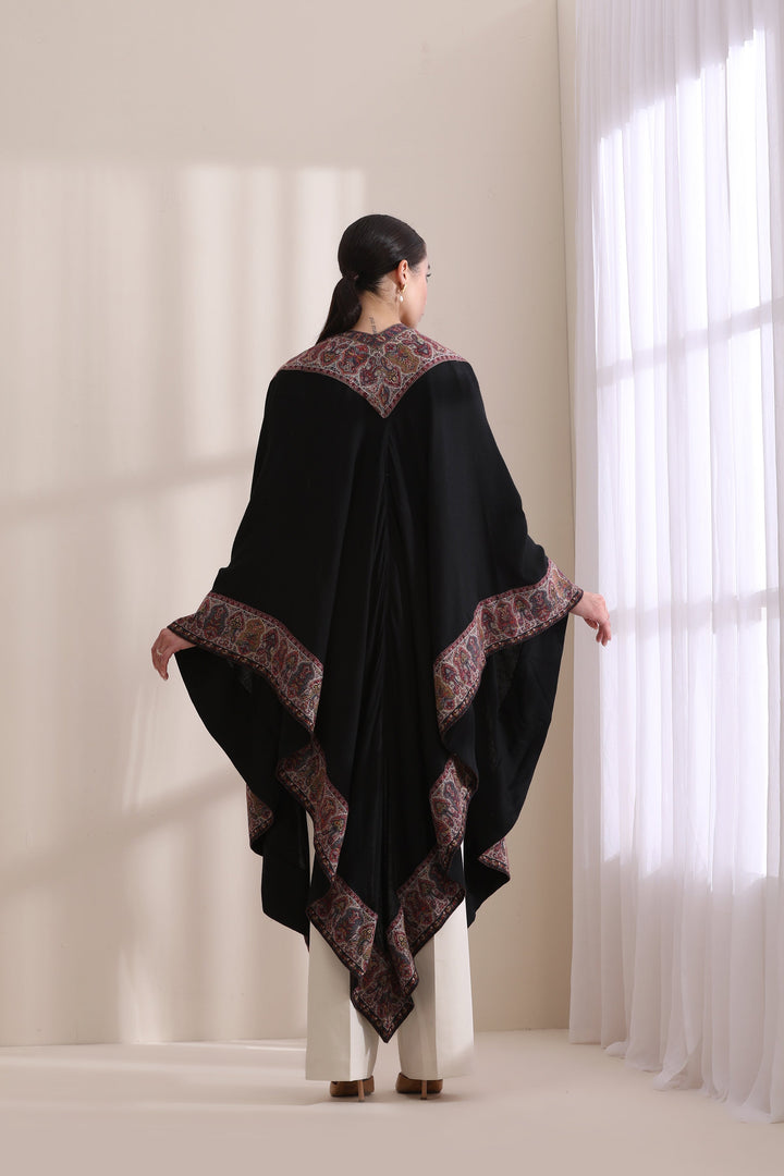Black Chitra woven cape, Cashmere Fine Wool,