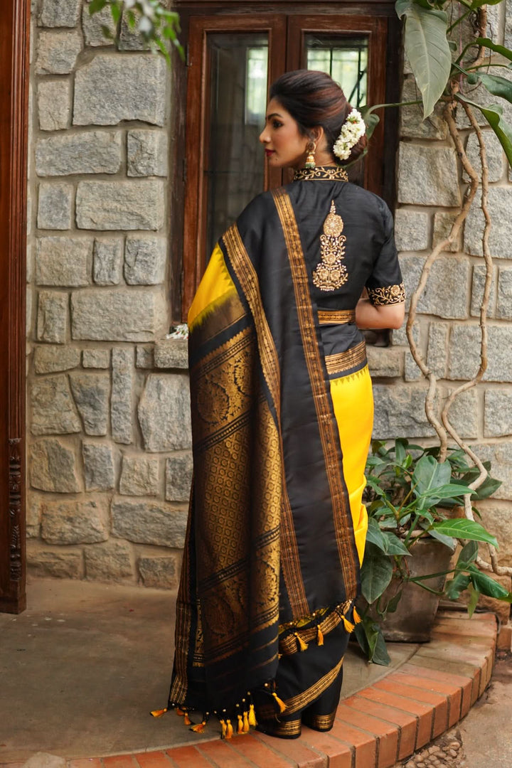 Yellow Exquisite Korvai Gadwal Silk Saree with Black  Borders | SILK MARK CERTIFIED