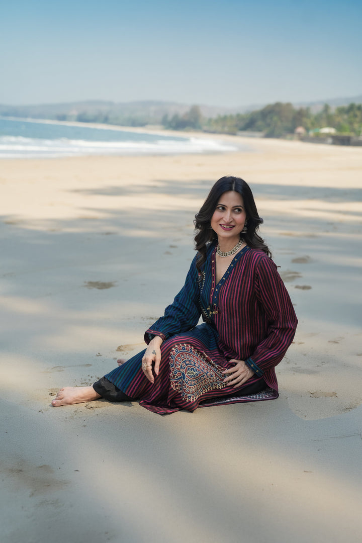 Blue and Red Paisley Lining Print Muslin Kurta Set- SET OF-2 | SHOBITAM