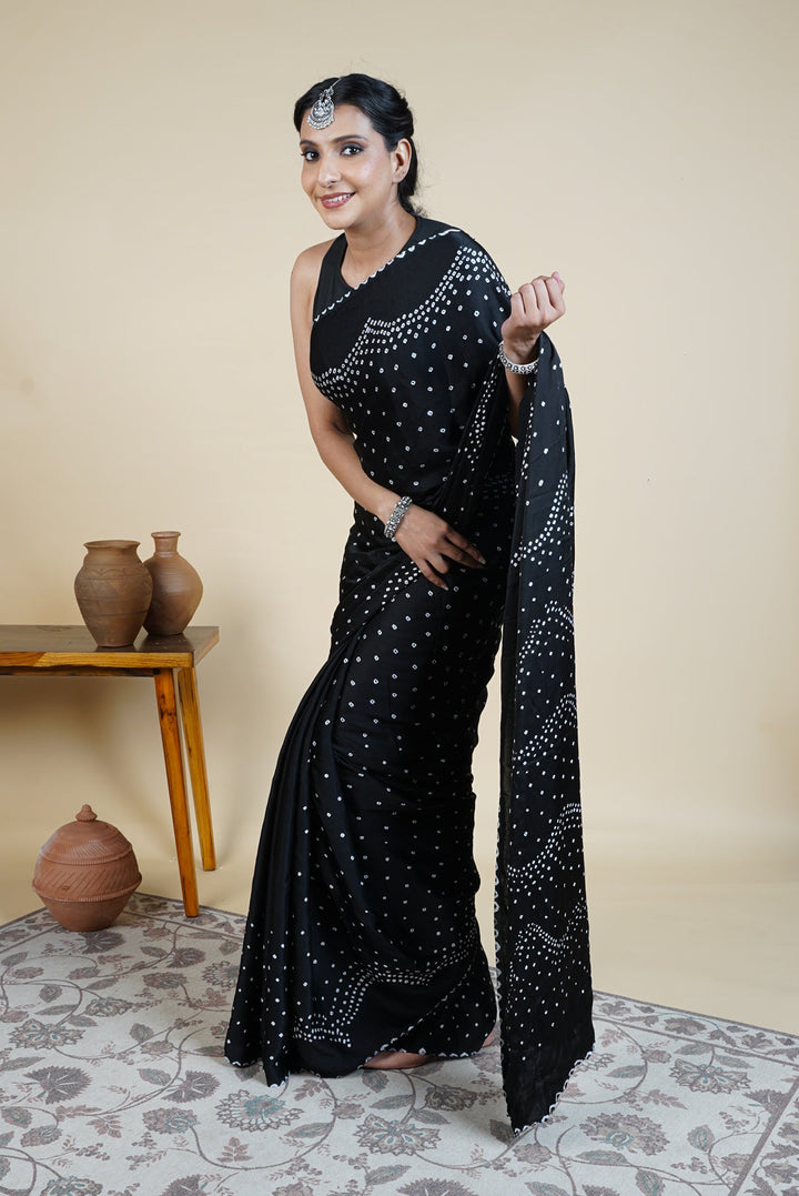 Sitara Bandhani Saree | SHOBITAM