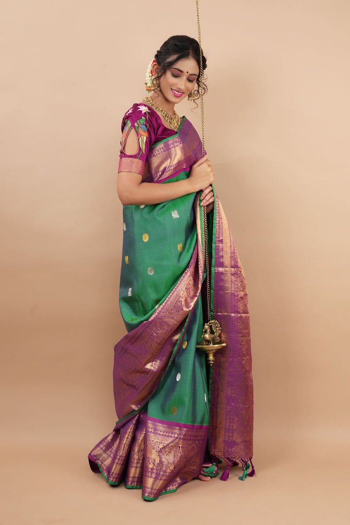 Gadwal Big Border Pure Silk saree in peacock Green dual tone with Violet Border | SILK MARK CERTIFIED