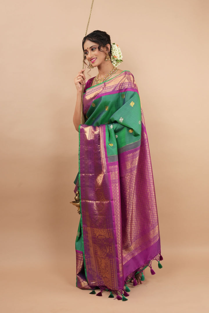 Gadwal Big Border Pure Silk saree in peacock Green dual tone with Violet Border | SILK MARK CERTIFIED
