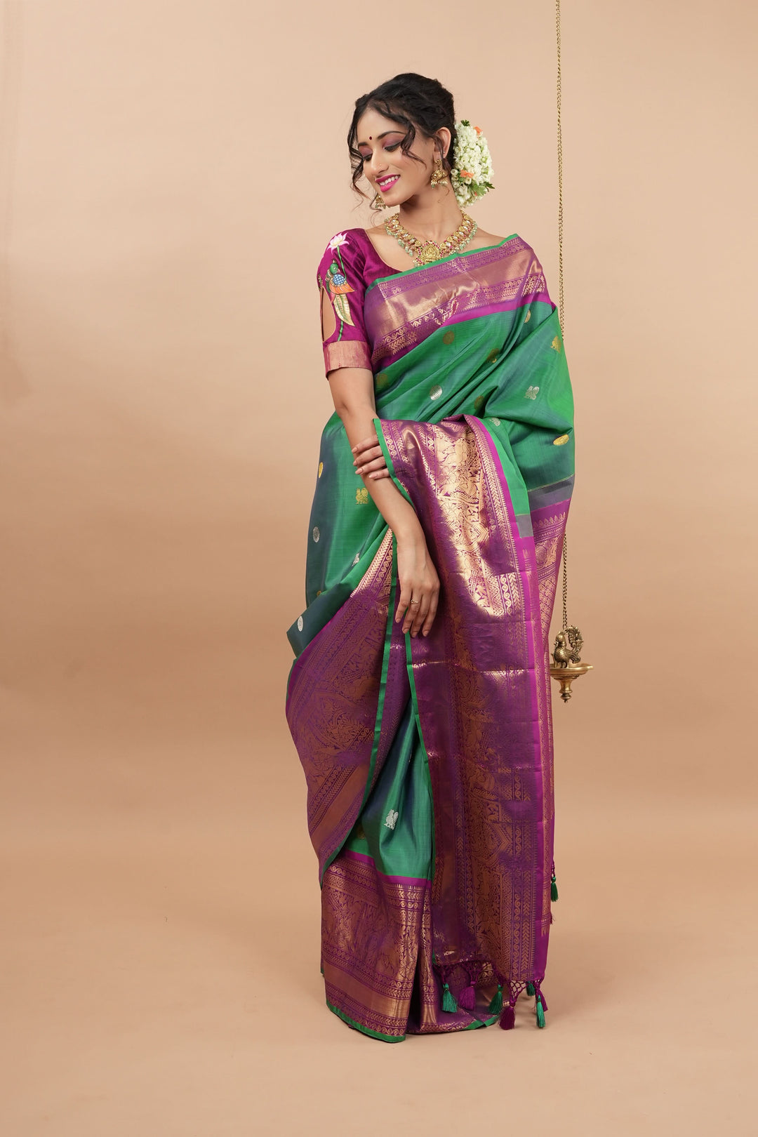 Gadwal Big Border Pure Silk saree in peacock Green dual tone with Violet Border | SILK MARK CERTIFIED