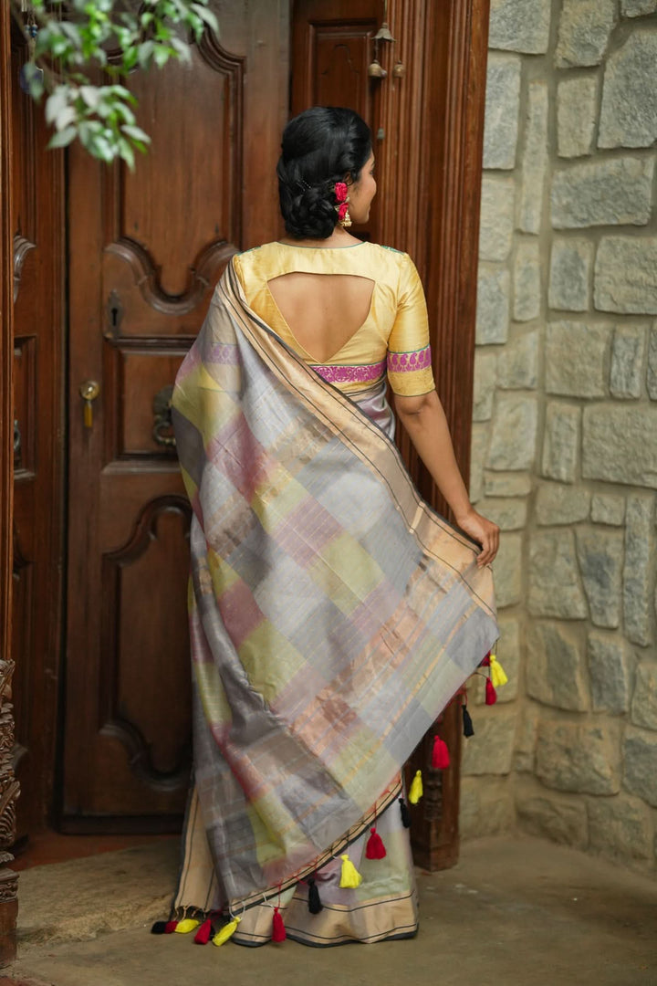 Handwoven  Maheshwari Silk Cotton Saree in Grey with Ombre weave and long handmade tassels