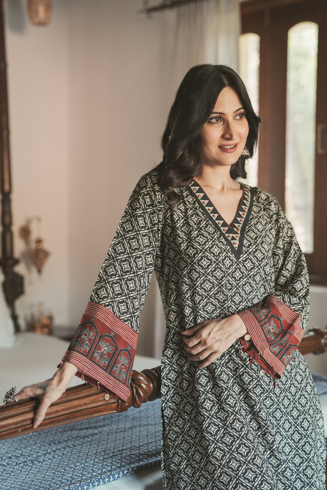 Noor Black & White Geometric Print Kurta Set- SET OF-2  | SHOBITAM