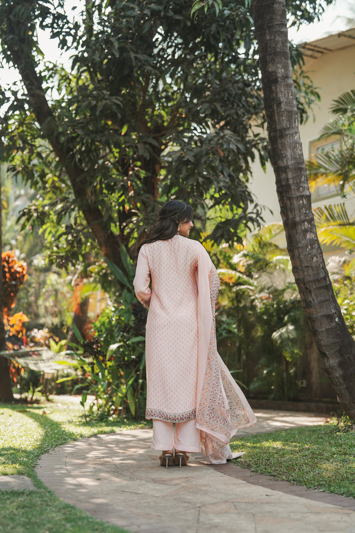 Noor Blush Pink Muslin Suit Set- SET OF-3 | SHOBITAM