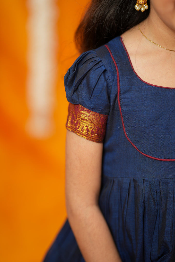 Ezhili Navy Handloom mini | Made To Order