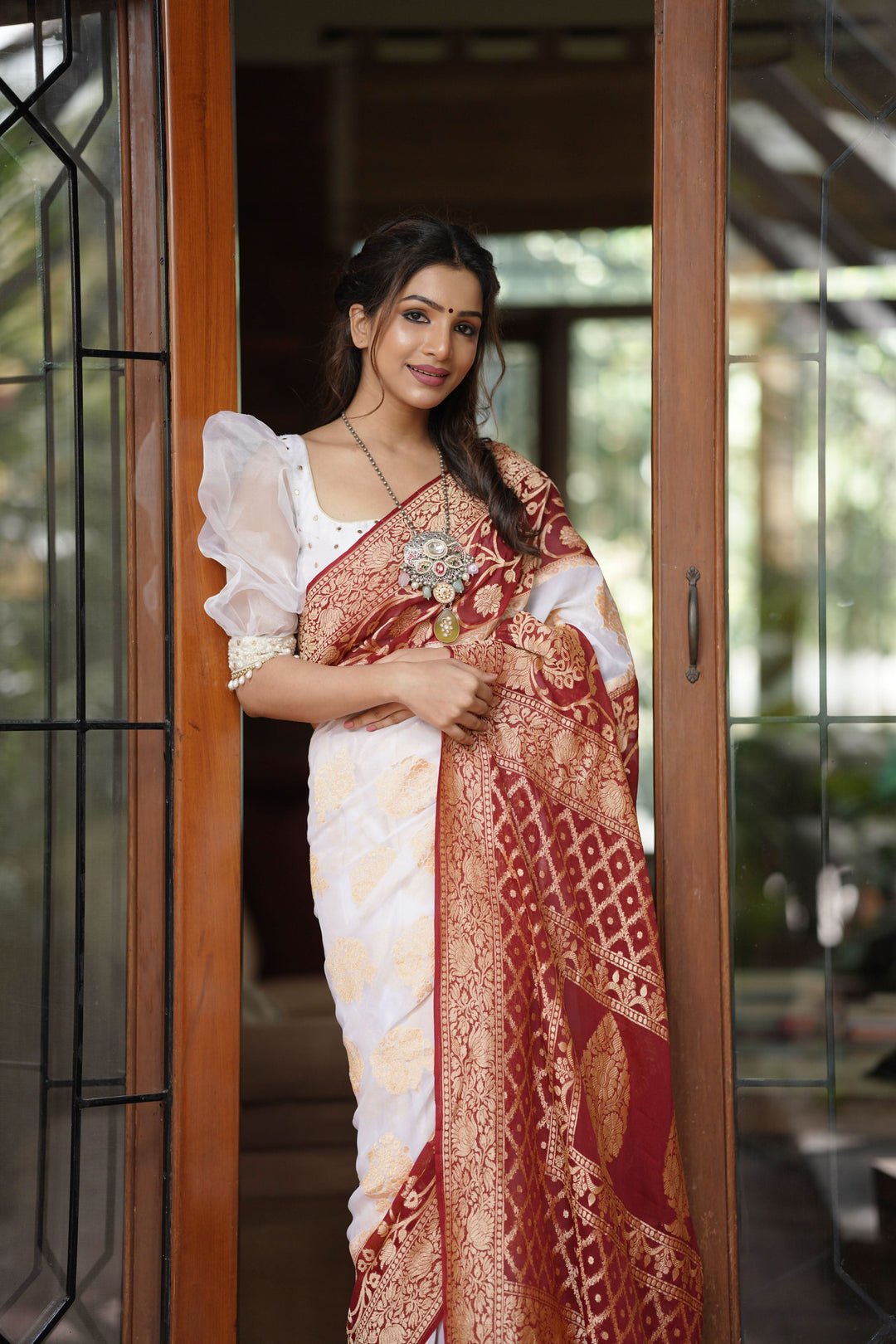 Ivory Banarasi Pure Georgette Saree with  Floral with Contrast Border  | SILK MARK CERTIFIED