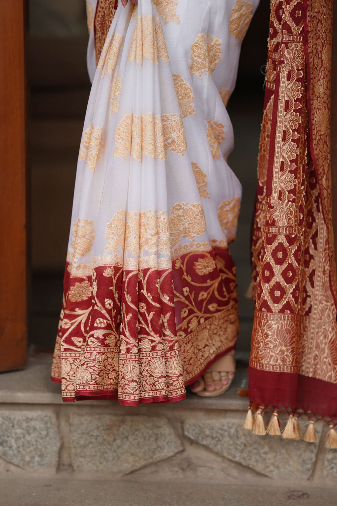 Ivory Banarasi Pure Georgette Saree with  Floral with Contrast Border  | SILK MARK CERTIFIED