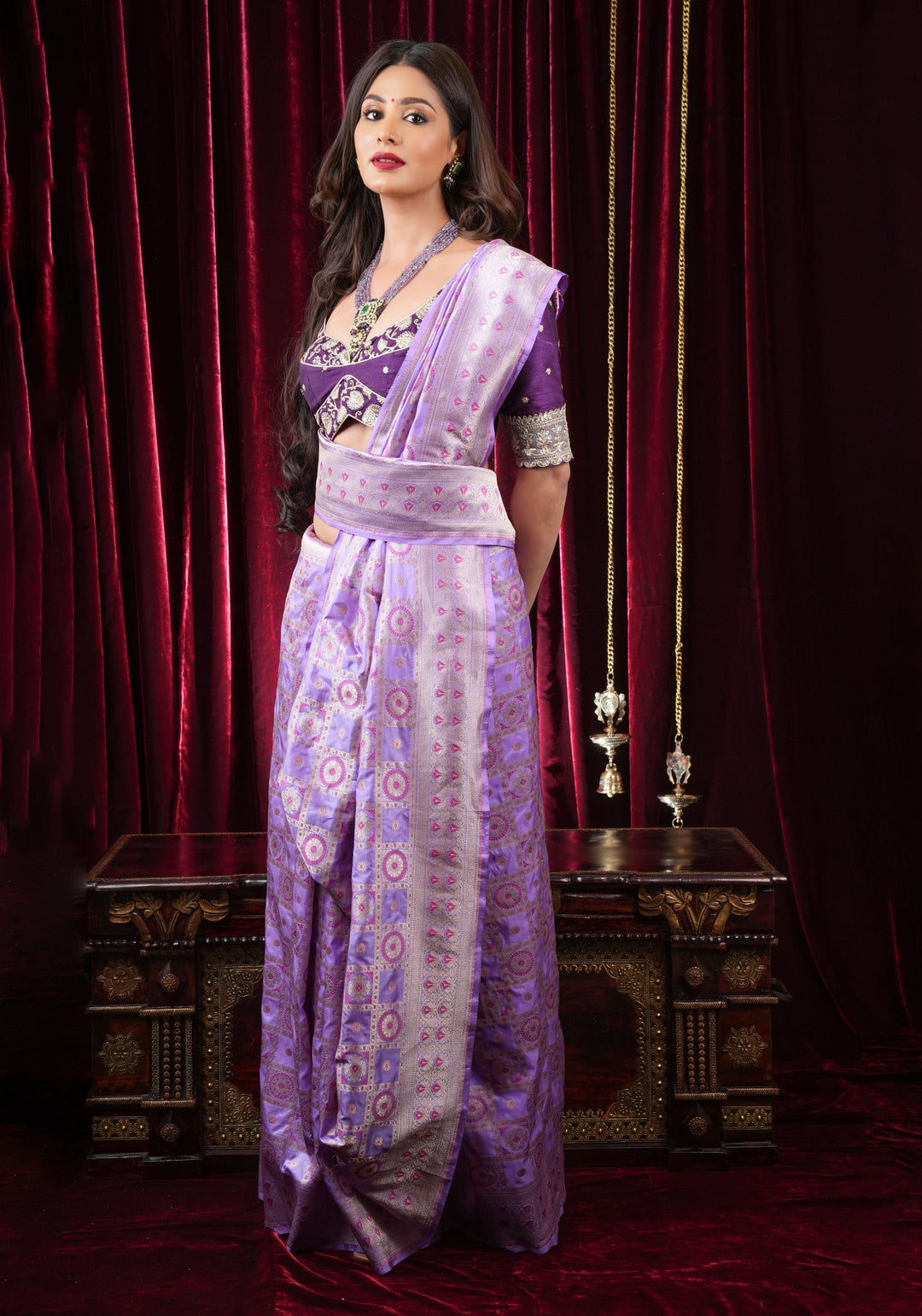 Lilac Meenakari Banarasi Pure Silk saree with Patola Design| SILK MARK CERTIFIED