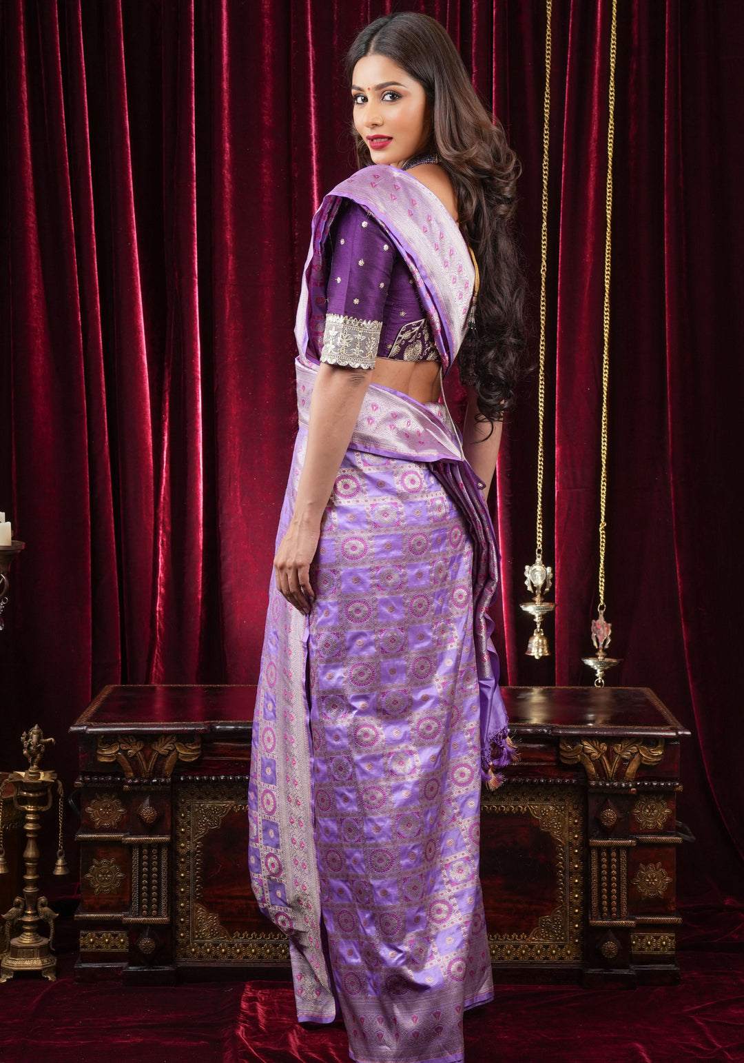 Lilac Meenakari Banarasi Pure Silk saree with Patola Design| SILK MARK CERTIFIED