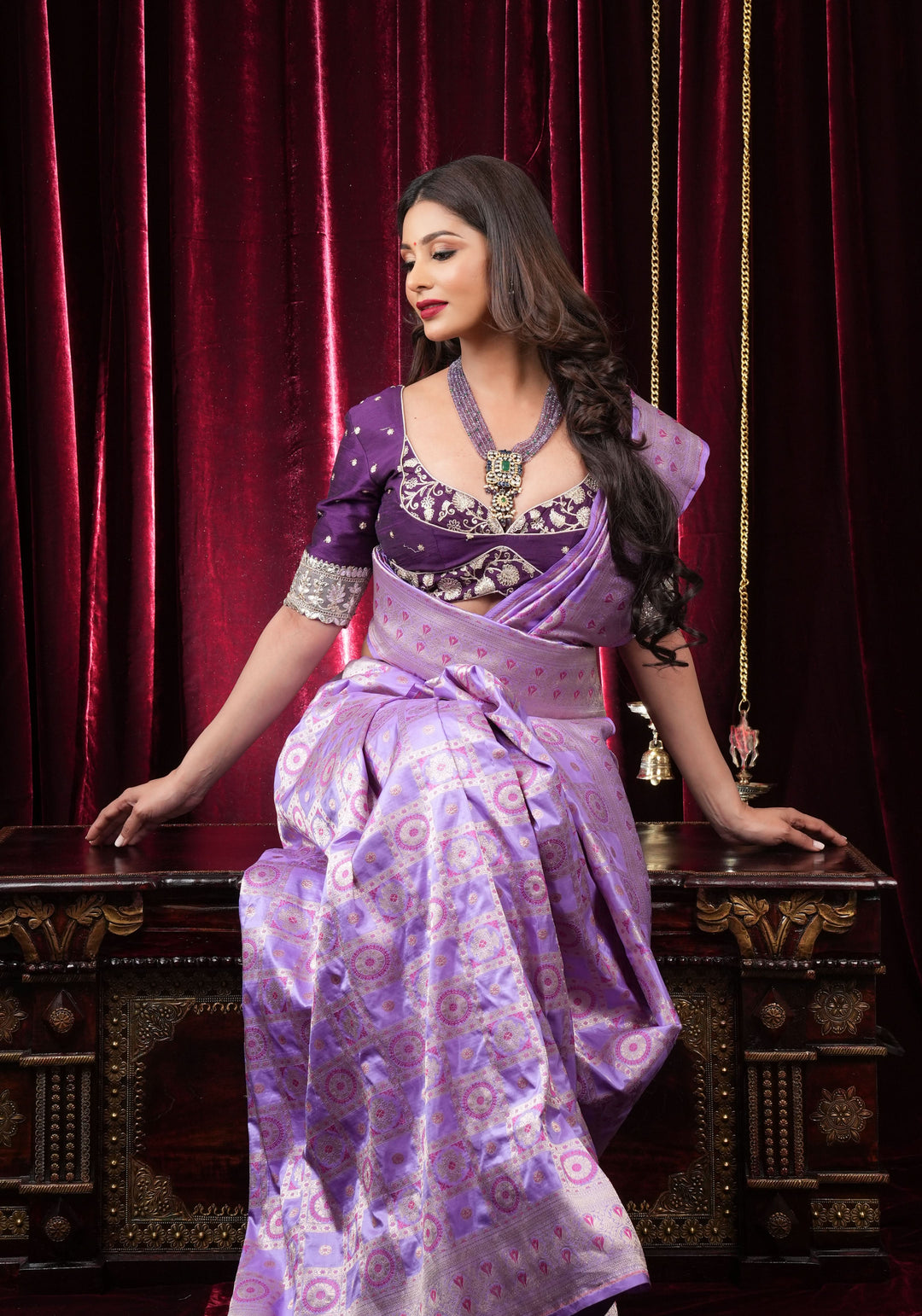 Lilac Meenakari Banarasi Pure Silk saree with Patola Design| SILK MARK CERTIFIED