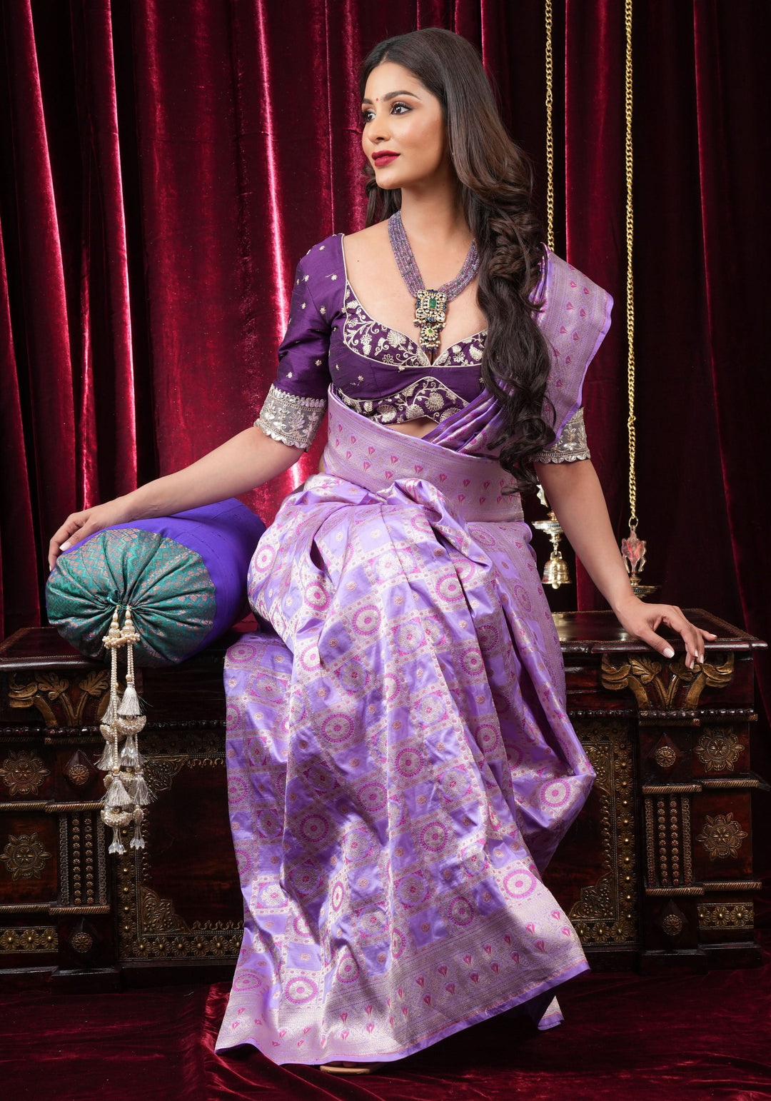 Lilac Meenakari Banarasi Pure Silk saree with Patola Design| SILK MARK CERTIFIED