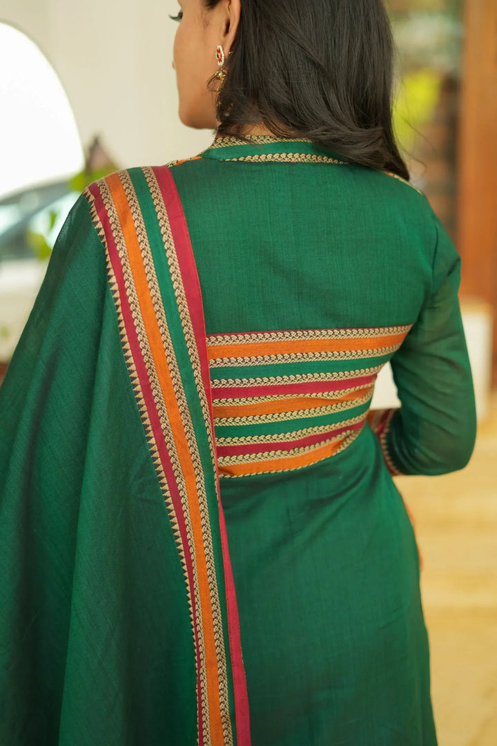 Vanika Green Handloom Kurta Set With Dupatta | Made To Order
