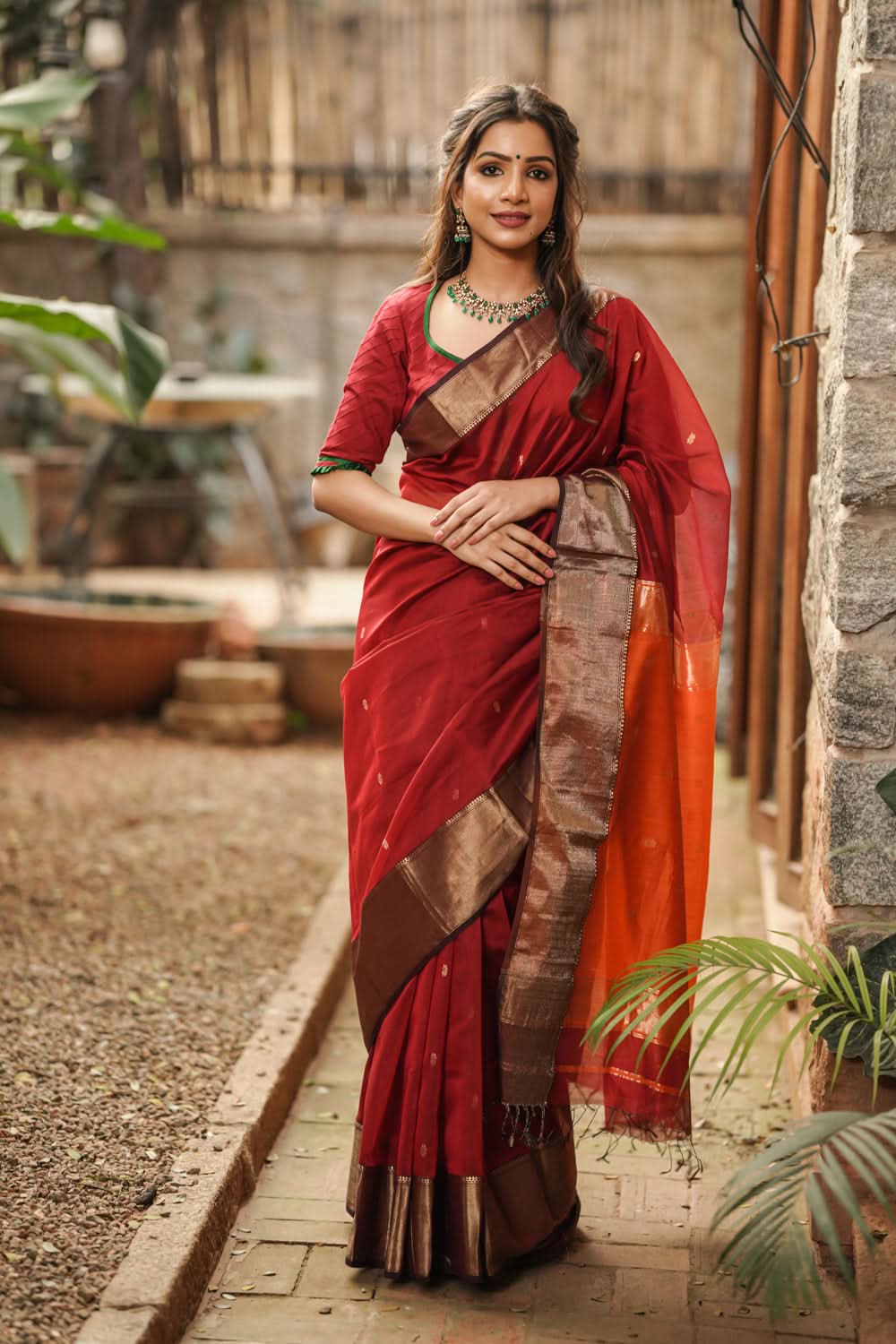 Maroon tone Handwoven Maheshwari Silk Cotton Saree with zari borders and contrast pallu