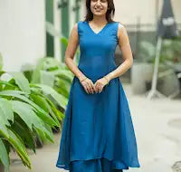 Nandhitha Teal Kurta and Pant Set ( Set of 2)