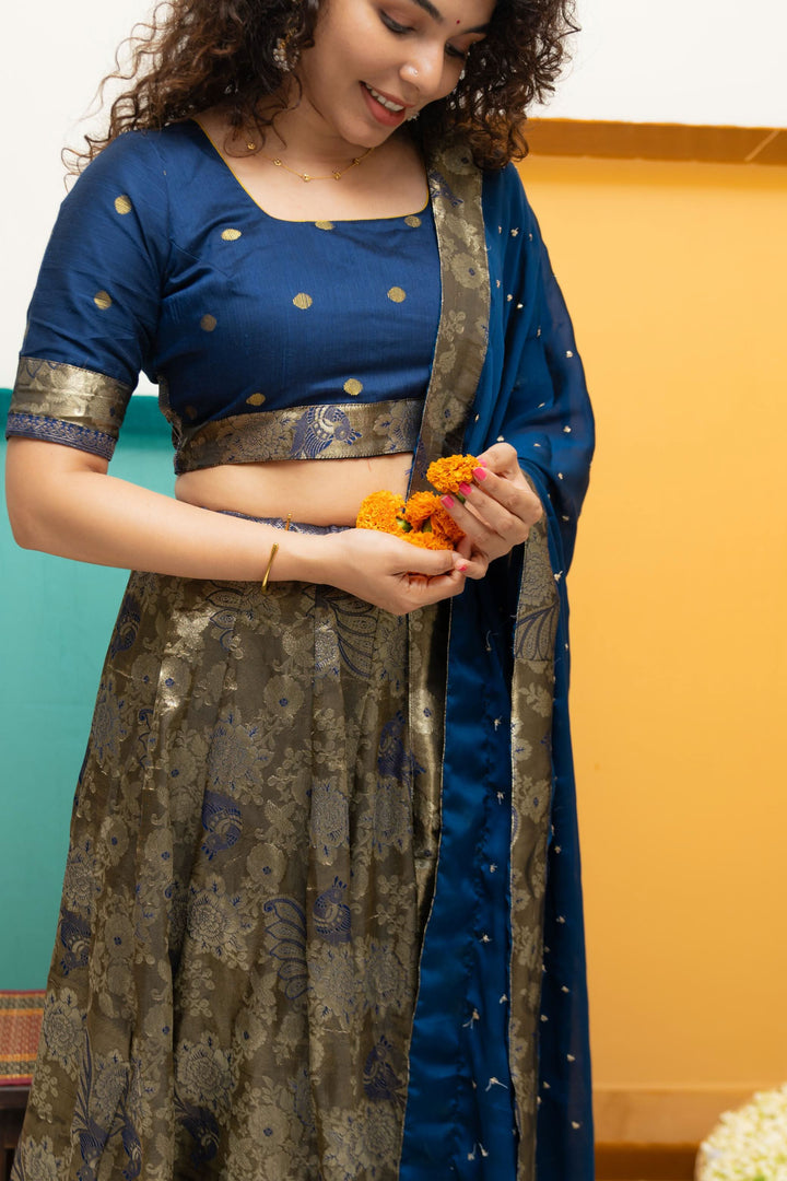 Ishwarya Navy Crop top & Skirt| Made To Order