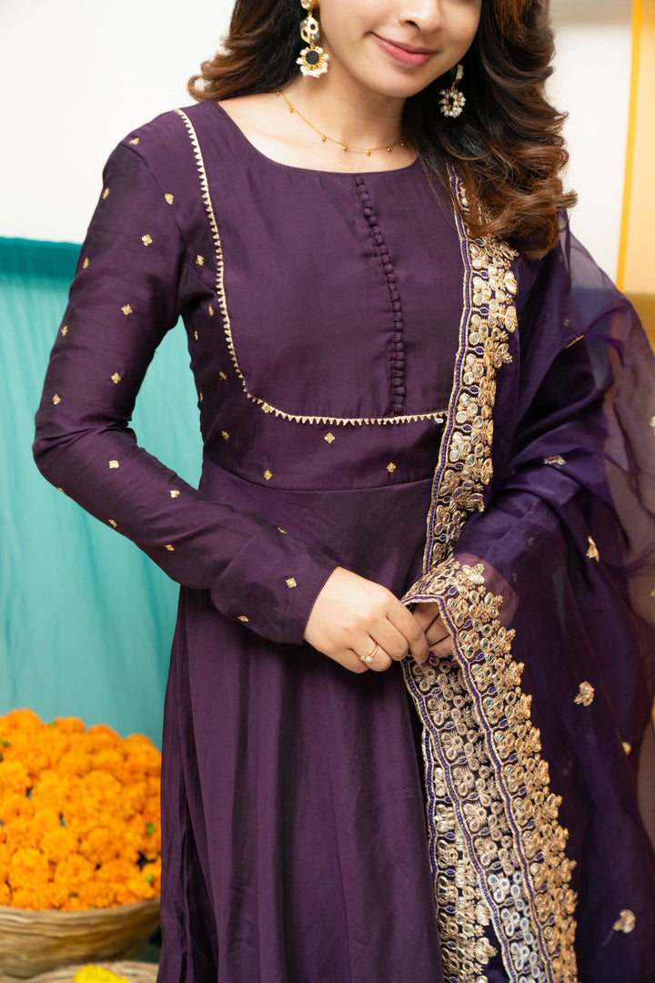 Nirainila Violet | Shobitam Custom Gowns | Made To Order