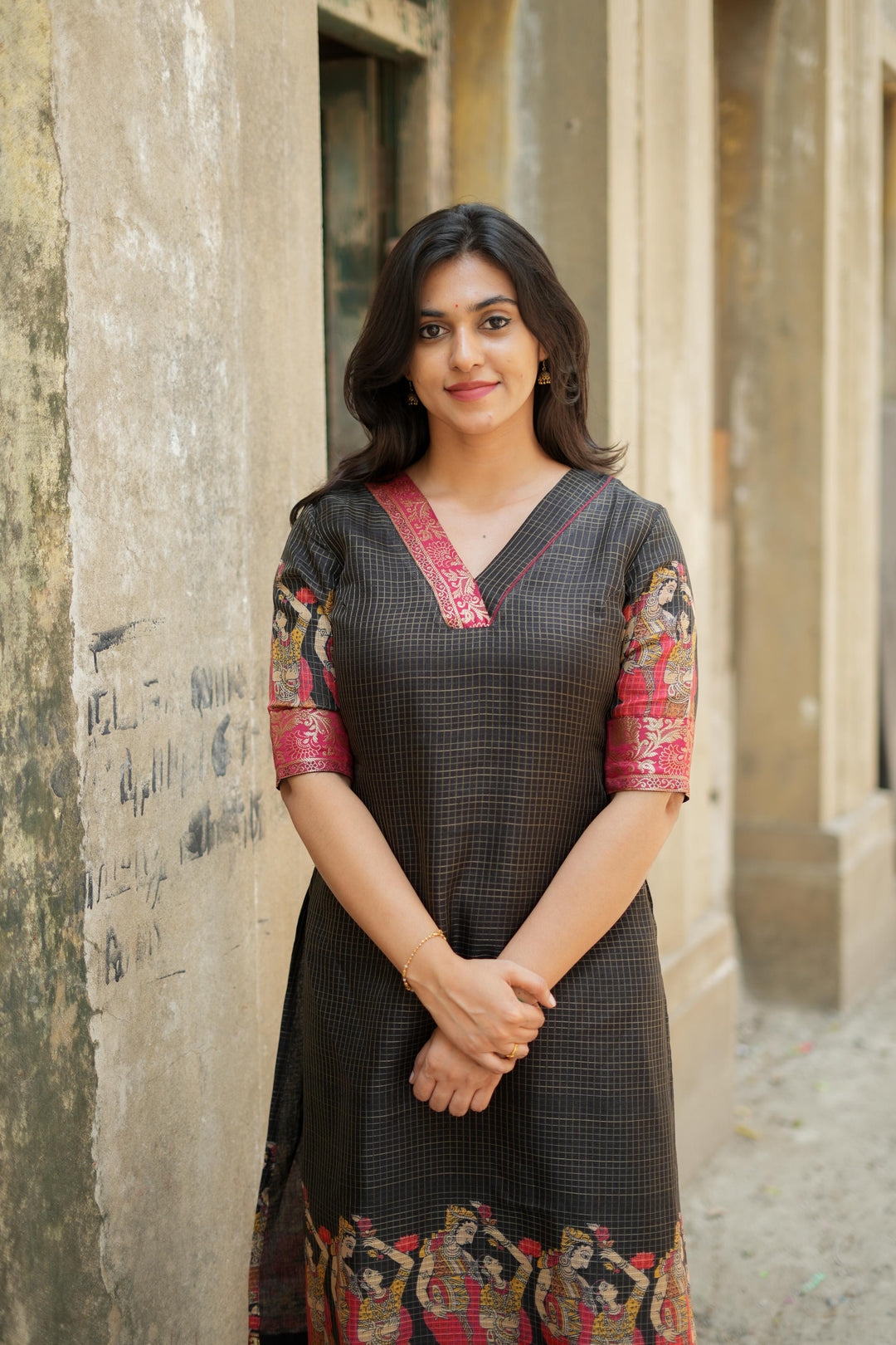 Ganga Black Kurta Set | Made To Order
