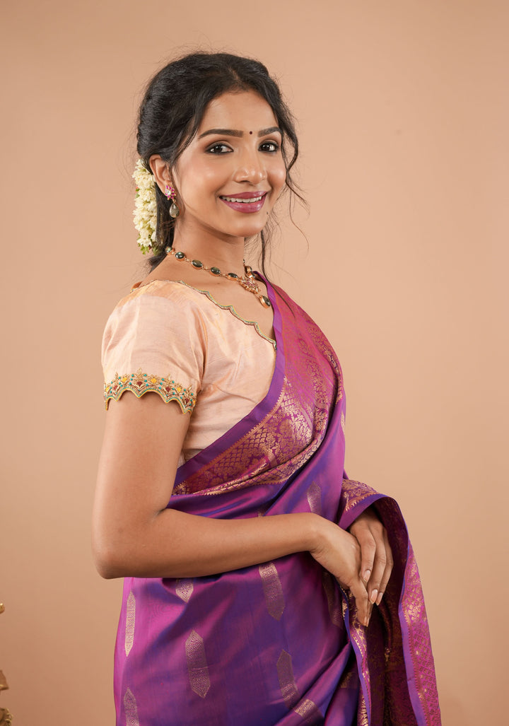 Purple shot color pure handwoven Gadwal silk saree with ornate arches border | SILK MARK CERTIFIED