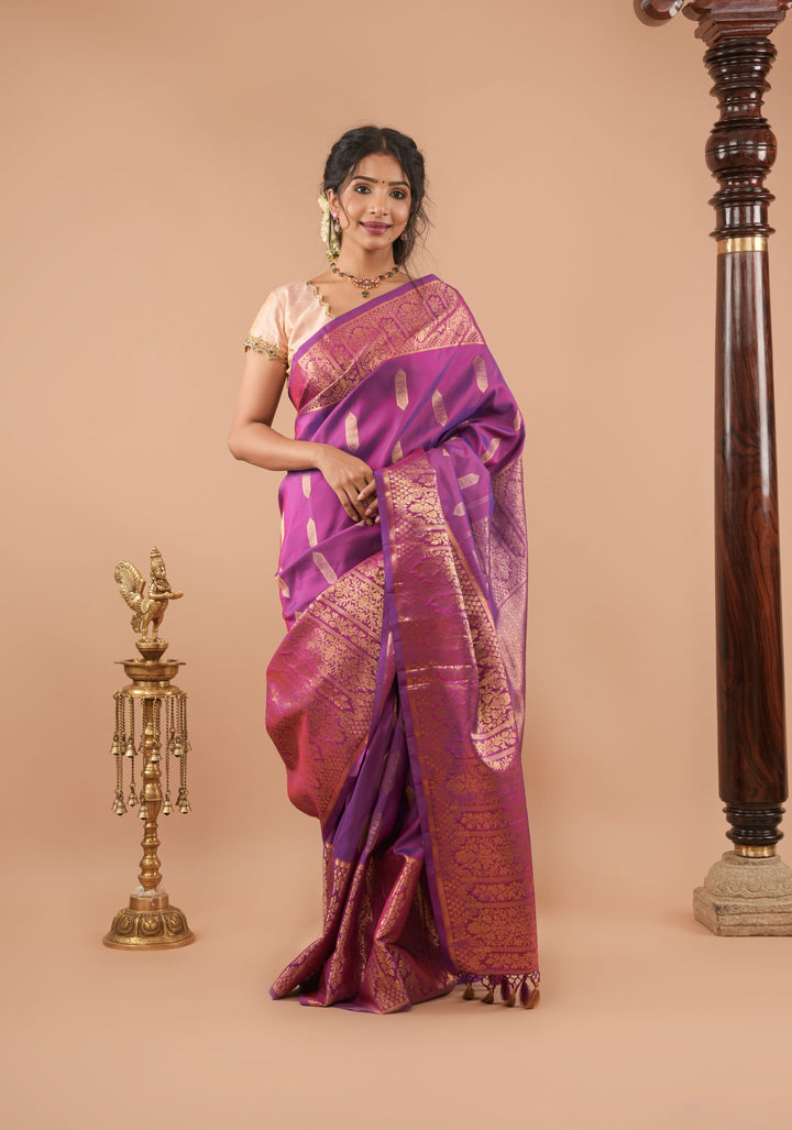 Purple shot color pure handwoven Gadwal silk saree with ornate arches border | SILK MARK CERTIFIED