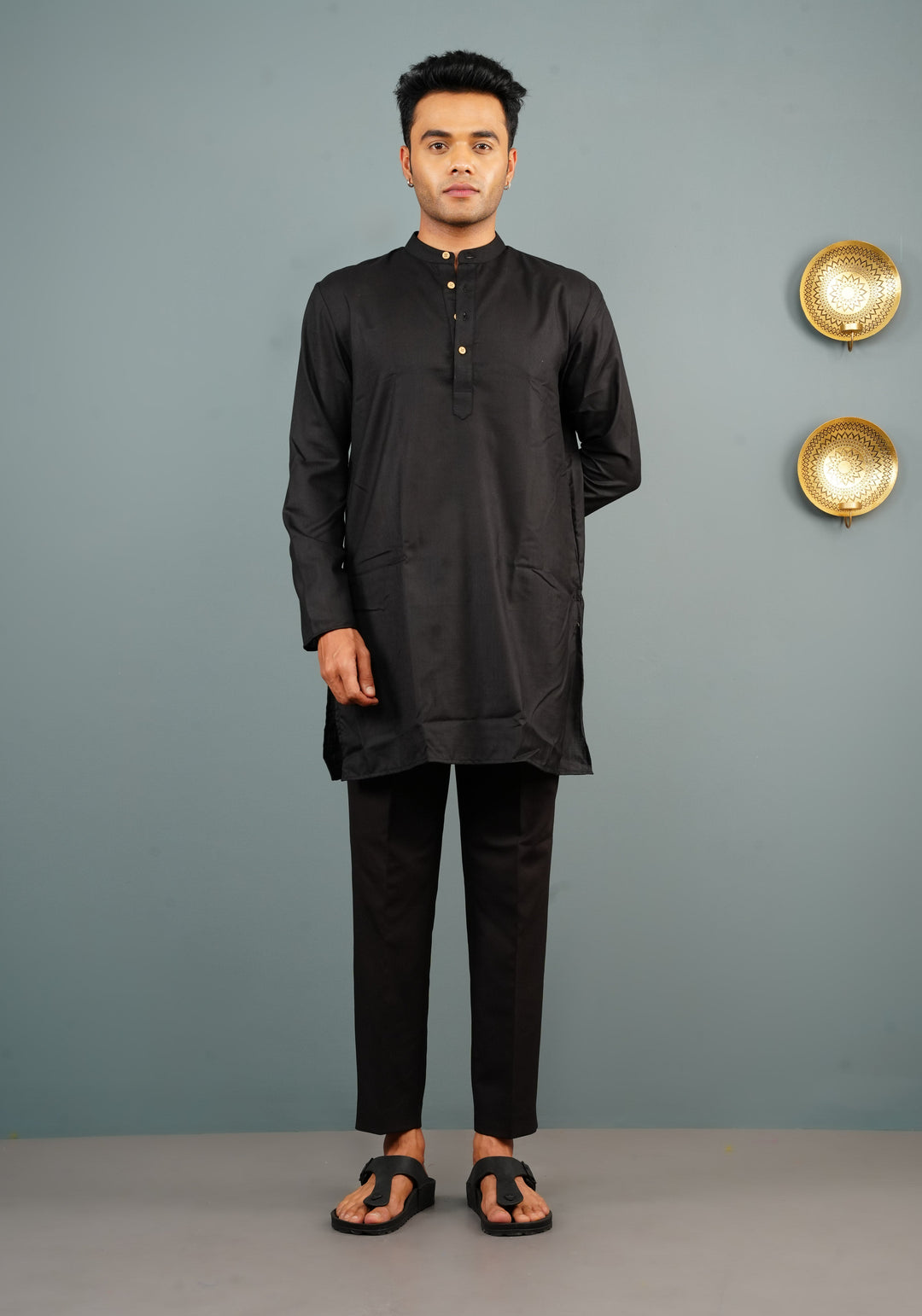Men Cotton Blend Kurta in Black