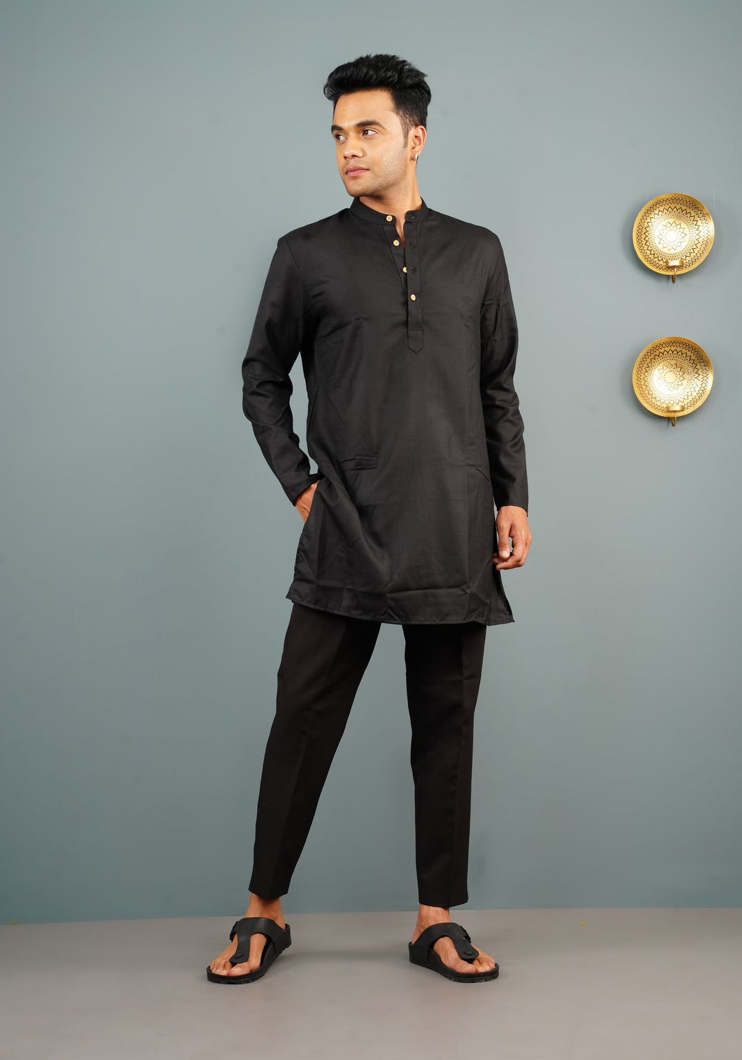 Men Cotton Blend Kurta in Black