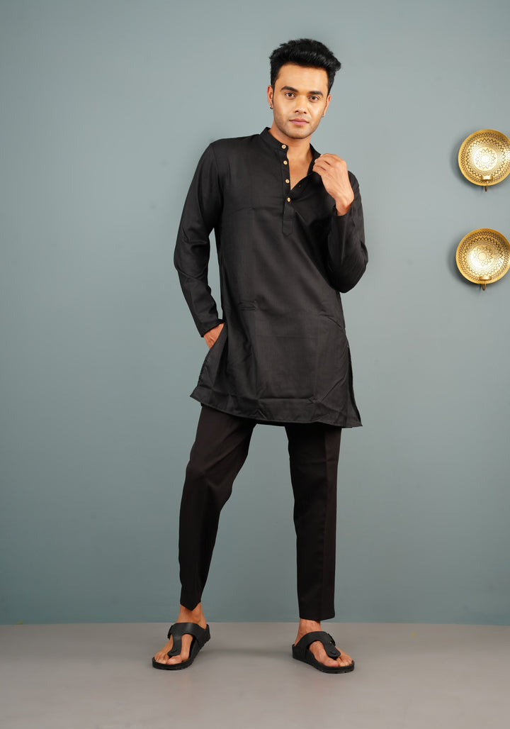 Men Cotton Blend Kurta in Black