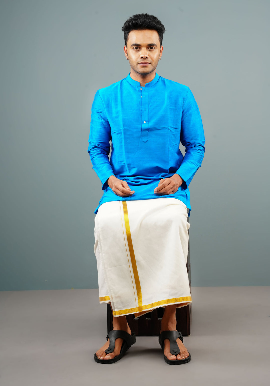 Men's Bright Blue Cotton Solid Straight Short Kurta